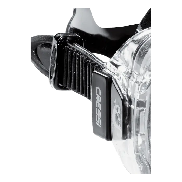 Máscara de Buceo Cressi Sirena 4″ x 3″ Negra DN202000-BK (2).webp